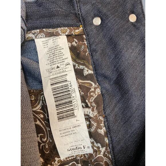 Studio F Jeans Premium Denim Womens Sz 12 Tall Studded Design Made in Columbia - Picture 10 of 10